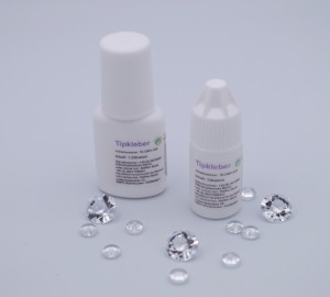 Tip Kleber 7,5ml oder 3ml für schnelle & präzise Haftung